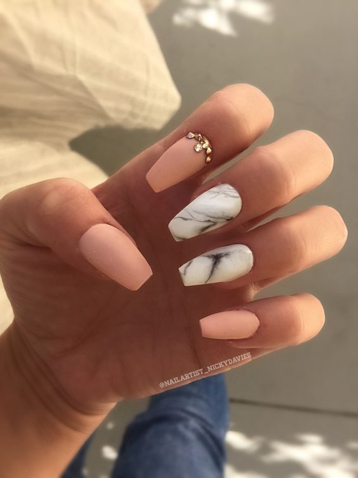 25 Stunning Ideas for Marble Nails
